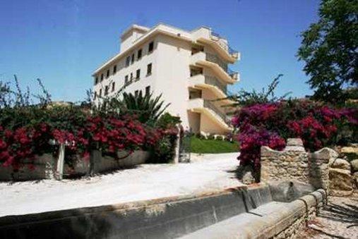 Hotel Villa Mokarta Salemi 外观 照片