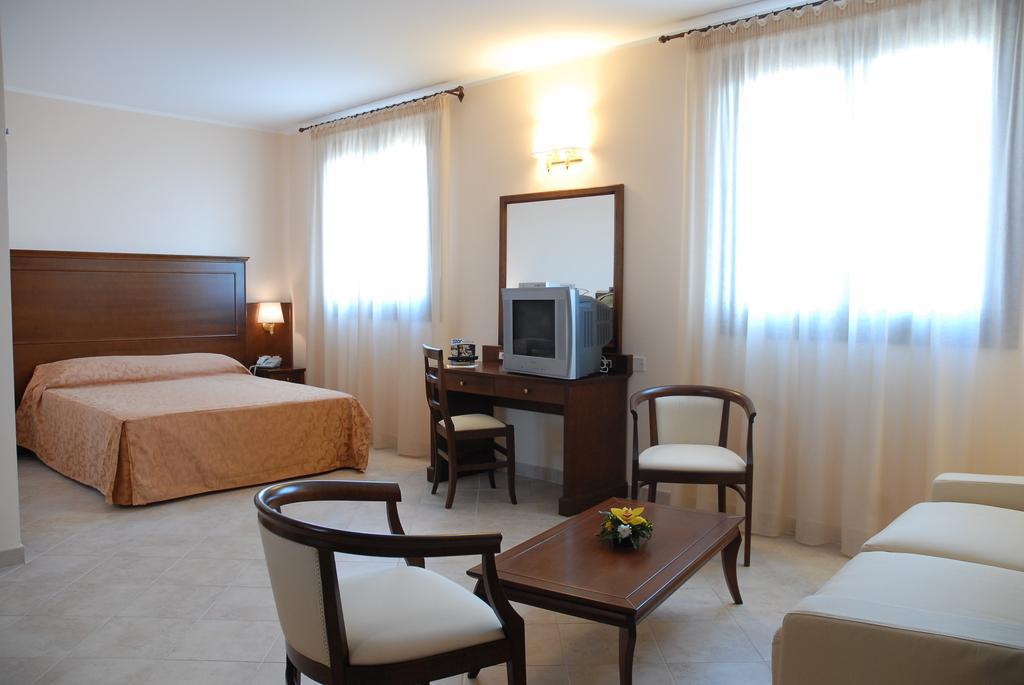 Hotel Villa Mokarta Salemi 外观 照片